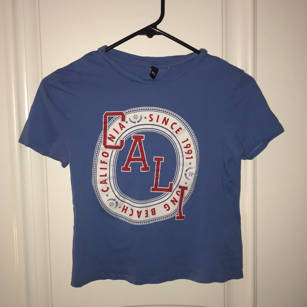 Cropped H&M blue tee (XS)